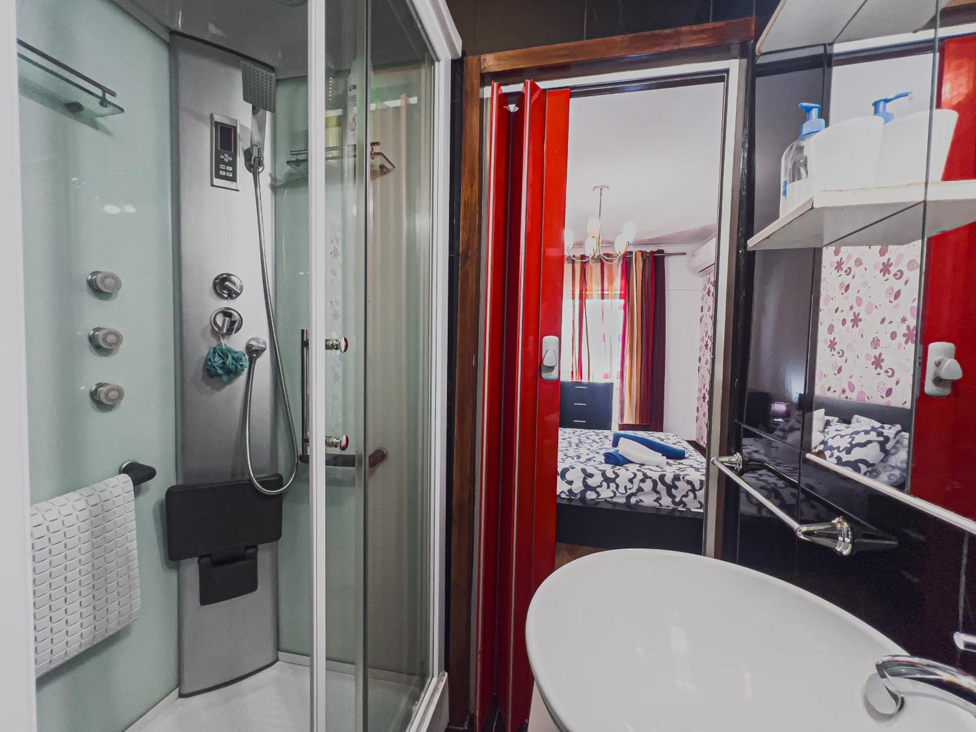 Family-friendly And Cozy 3-bedroom In Apartamento Lisboa